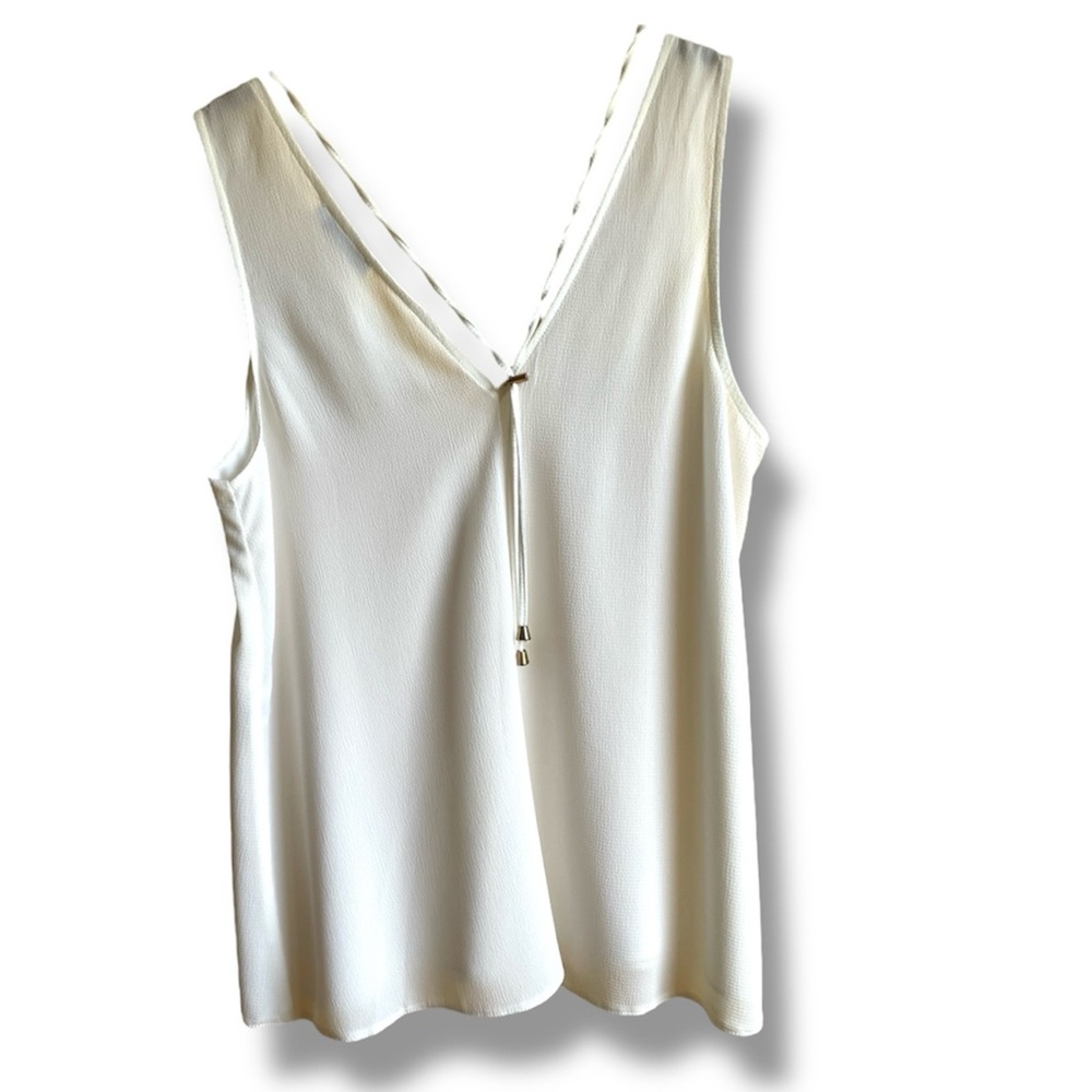 NWT Beautiful flyaway  top White soft texture with tie tunic sleeveless shirt